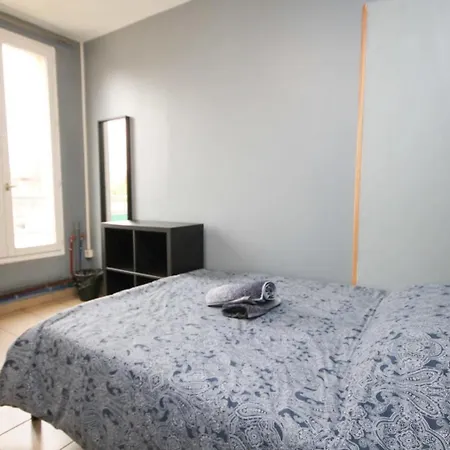 02 - Chambre Avec Lit Double Et Sdb Prive Wifi Saint-Denis  Exterior foto