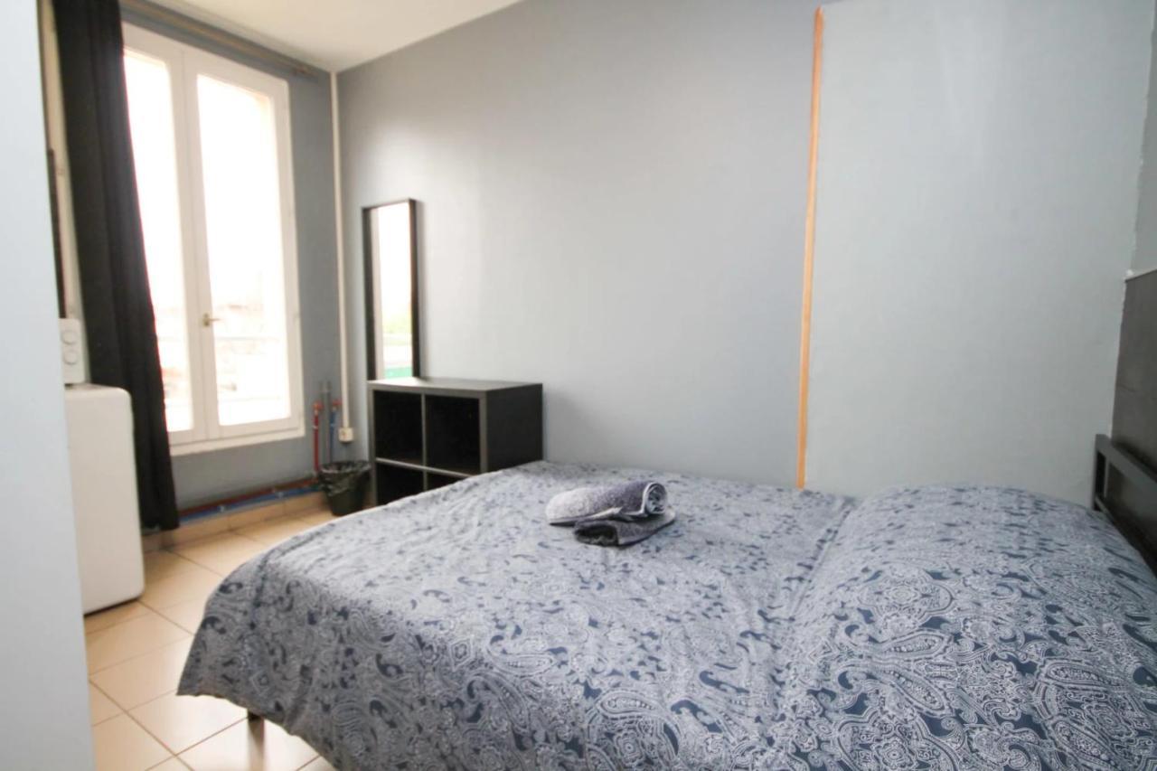 02 - Avec Lit Double Et Sdb Prive Wifi *